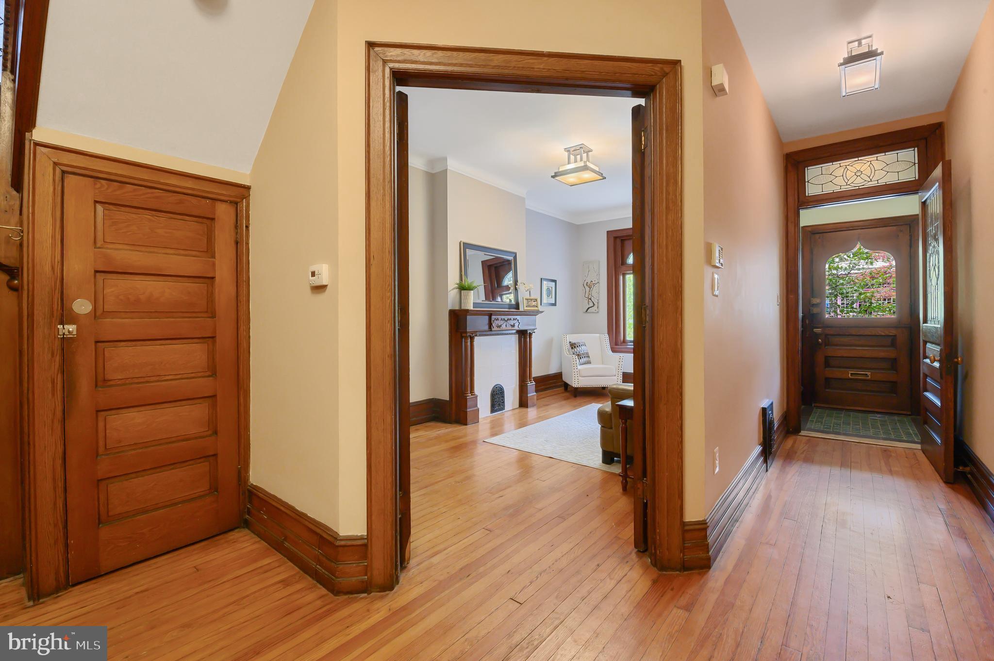 507 South 45th Street Philadelphia, PA 19104 - Photo 2 of 35