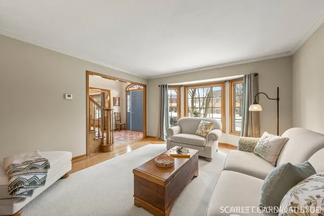 $850,000 | 854 Raintree Drive, Naperville, IL 60540