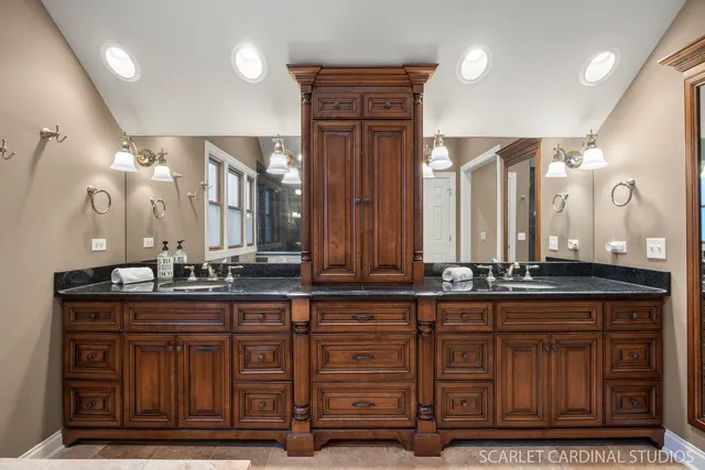 $850,000 | 854 Raintree Drive, Naperville, IL 60540