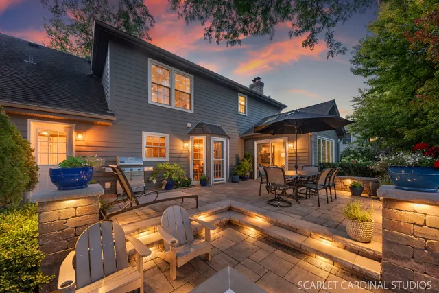 $850,000 | 854 Raintree Drive, Naperville, IL 60540