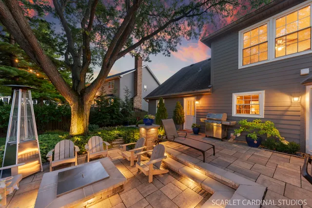 $850,000 | 854 Raintree Drive, Naperville, IL 60540