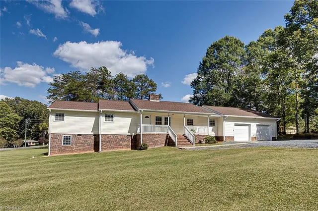 $325,000 | 4737 Huntingwood Road, Ramseur, NC 27316