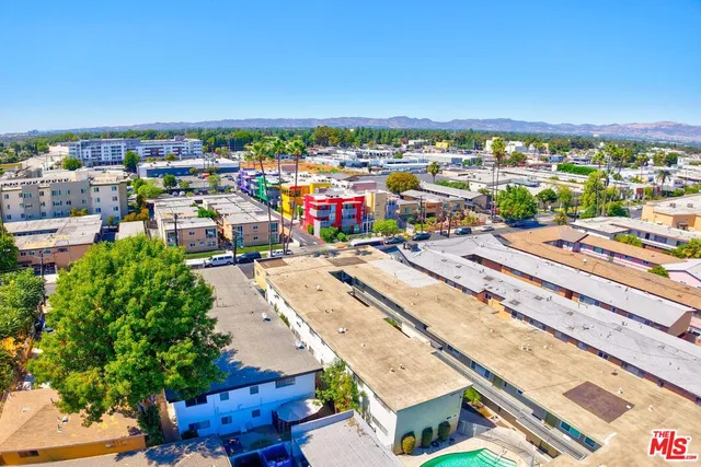 $1,895,000 | 6626 Darby Avenue, Reseda, CA 91335