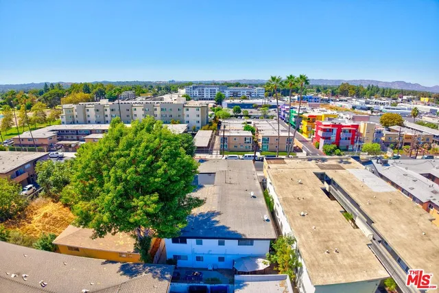 $1,895,000 | 6626 Darby Avenue, Reseda, CA 91335