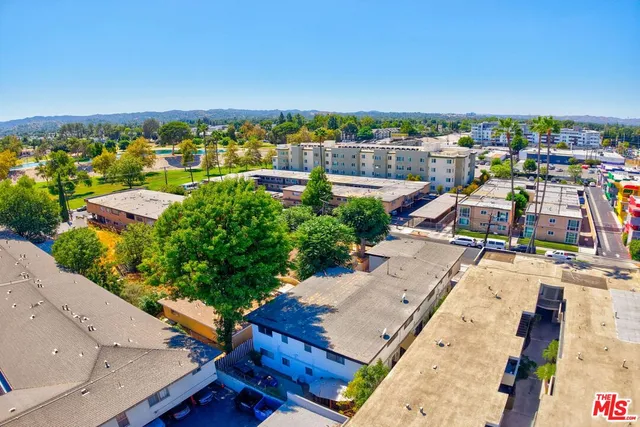 $1,895,000 | 6626 Darby Avenue, Reseda, CA 91335