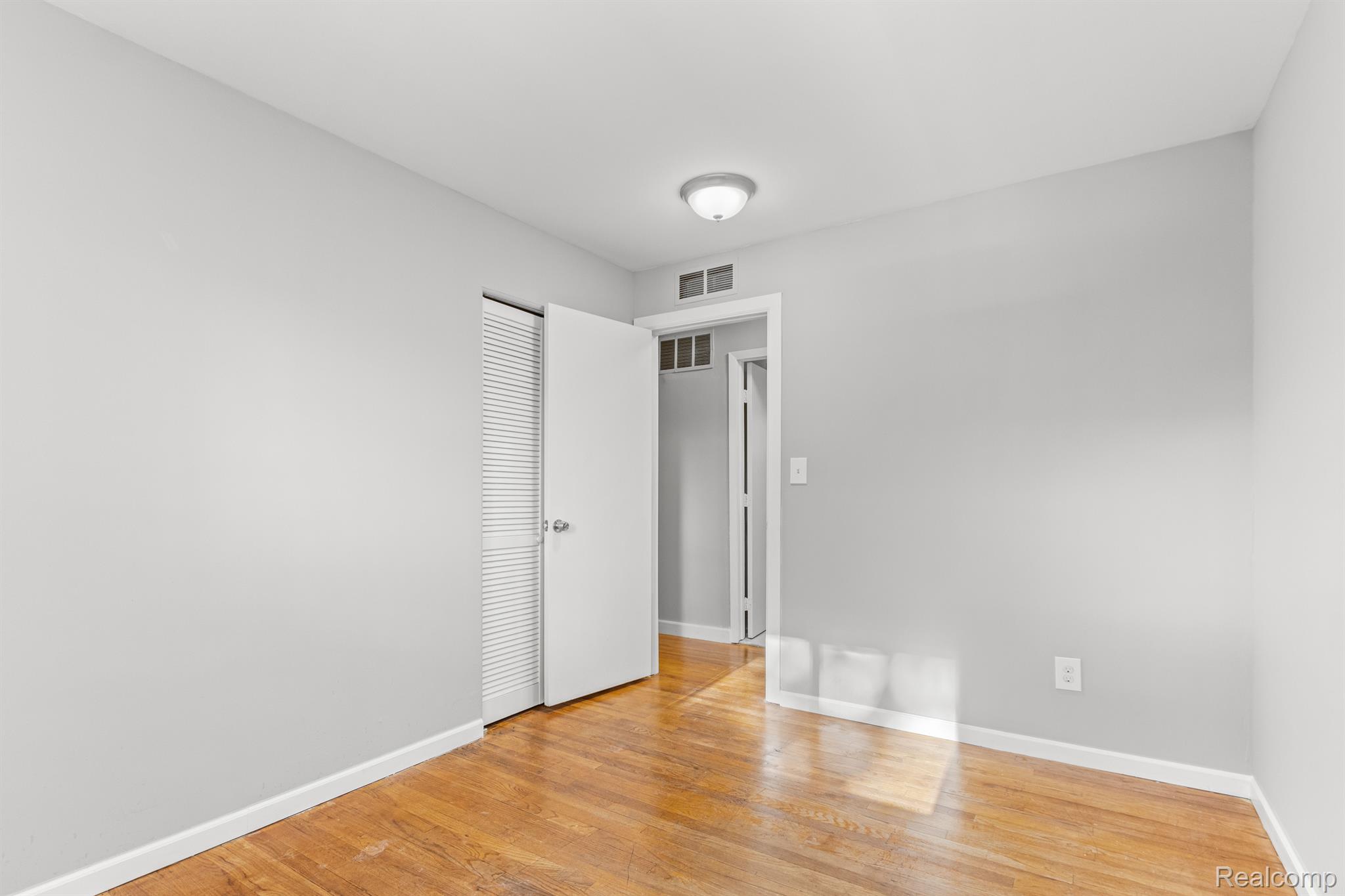 211 Bert Lane Inkster, MI 48141 - Photo 16 of 27 Gallery Image 16