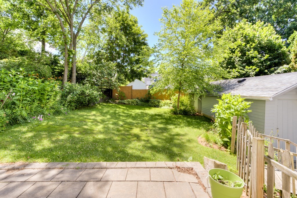 148 Whitmarsh Avenue Worcester, MA 01606 - Photo 32 of 34
