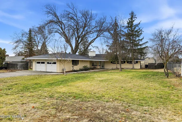$450,000 | 622 Pickens Road, Yakima, WA 98908