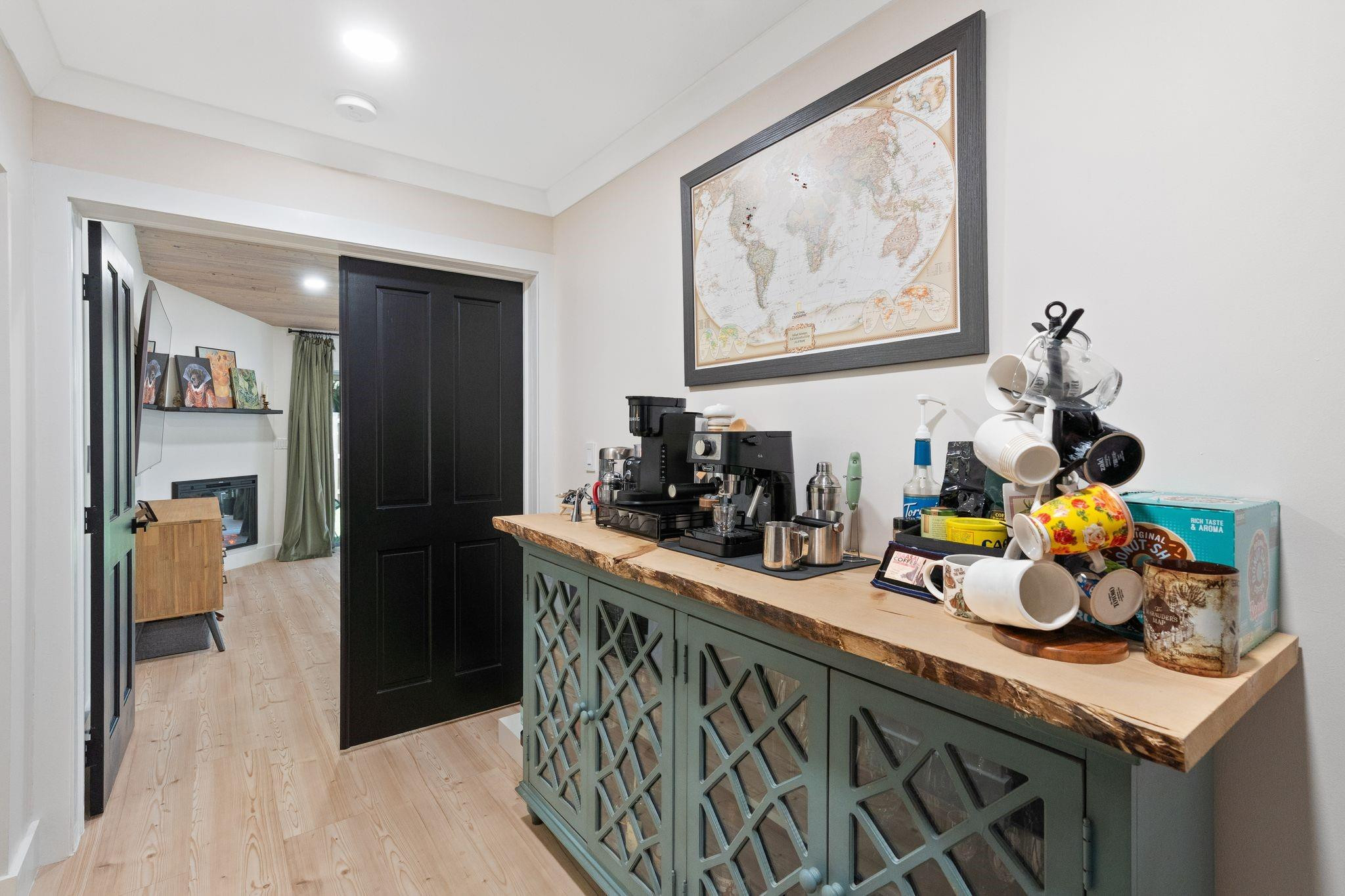 2732 Northeast 25th Street Lighthouse Point, FL 33064 - Photo 21 of 68 Coffee Bar