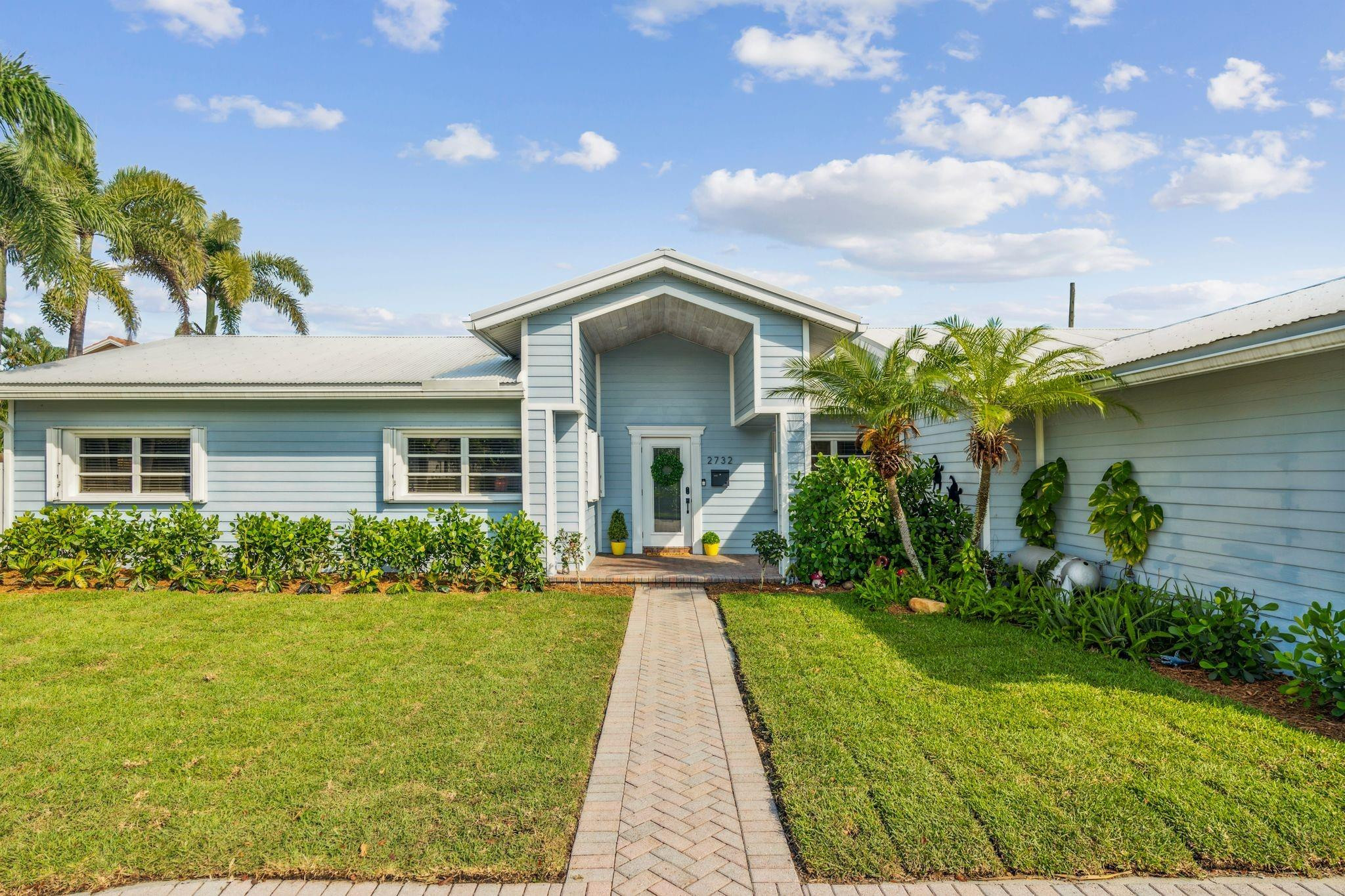2732 Northeast 25th Street Lighthouse Point, FL 33064 - Photo 3 of 68 Photo 3