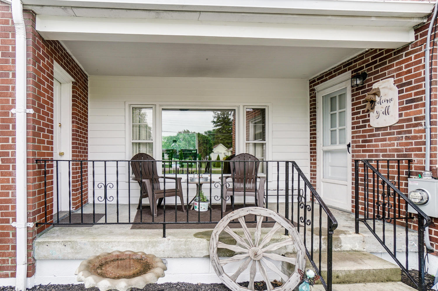 3965 New Carlisle Springfield, OH 45504 - Photo 4 of 40