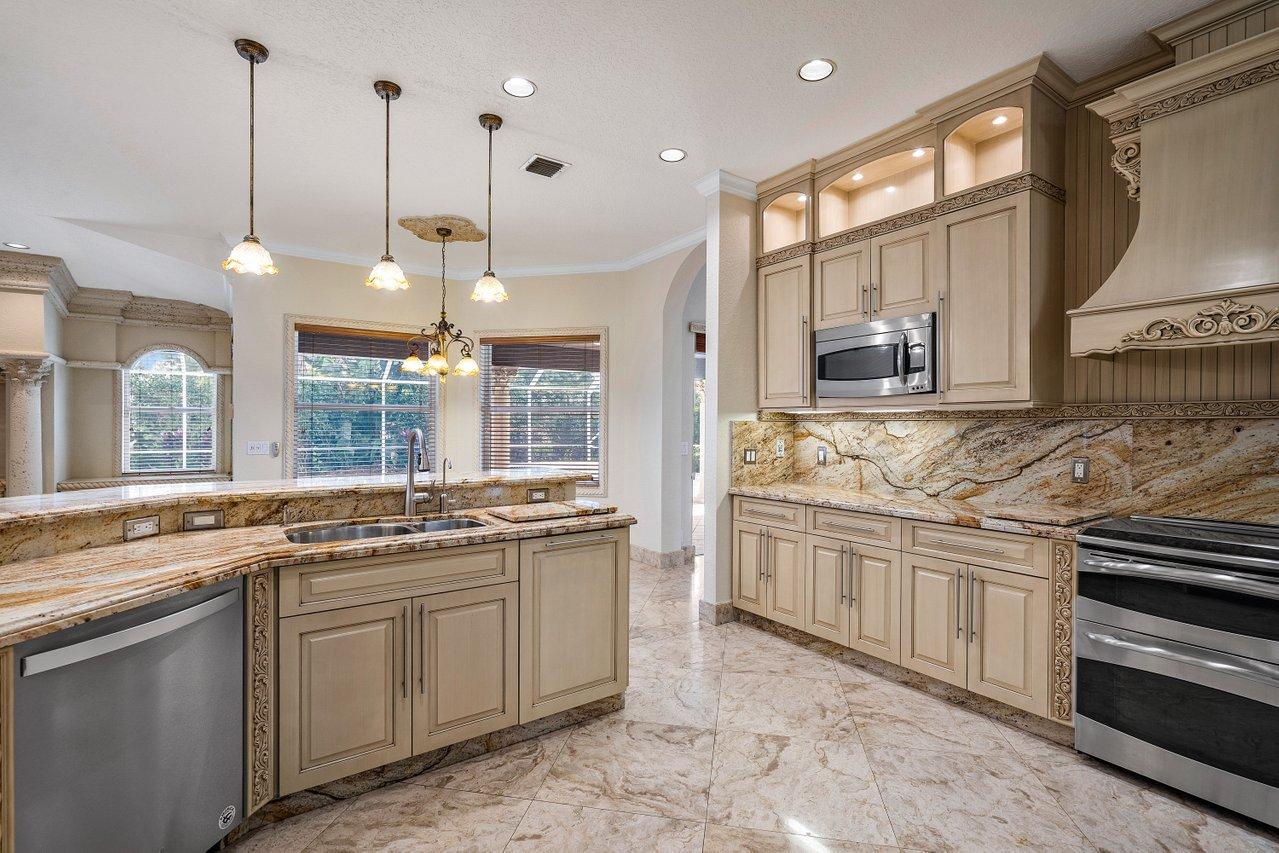 21414 Gosier Way Boca Raton, FL 33428 - Photo 15 of 35 012-21414GosierWay-BocaRaton-FL-33428-SM