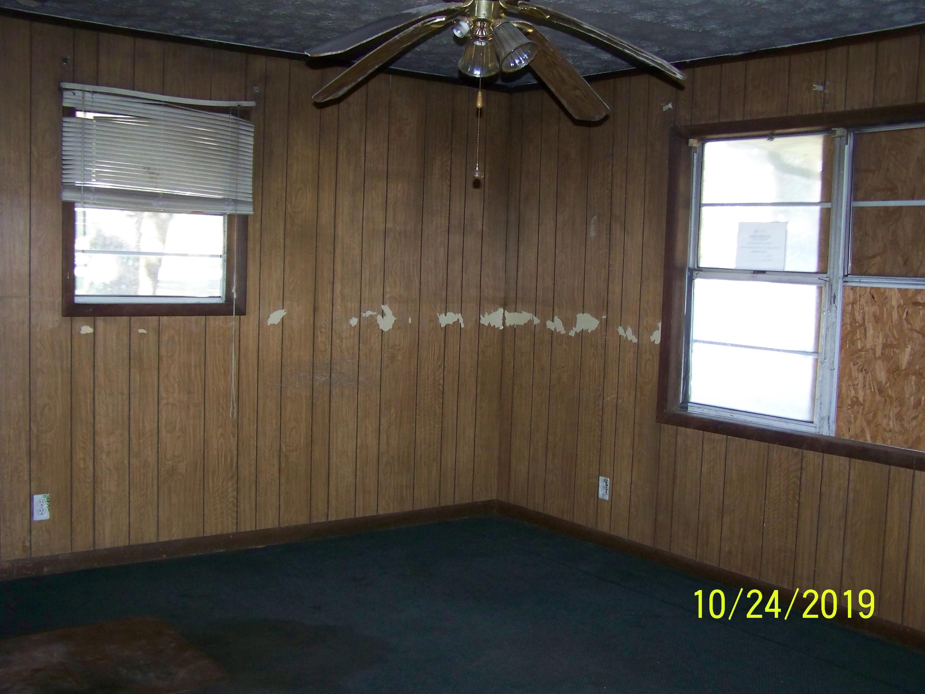 1124 Louvaine Road Jamestown, TN 38556 - Photo 3 of 9 102_0005
