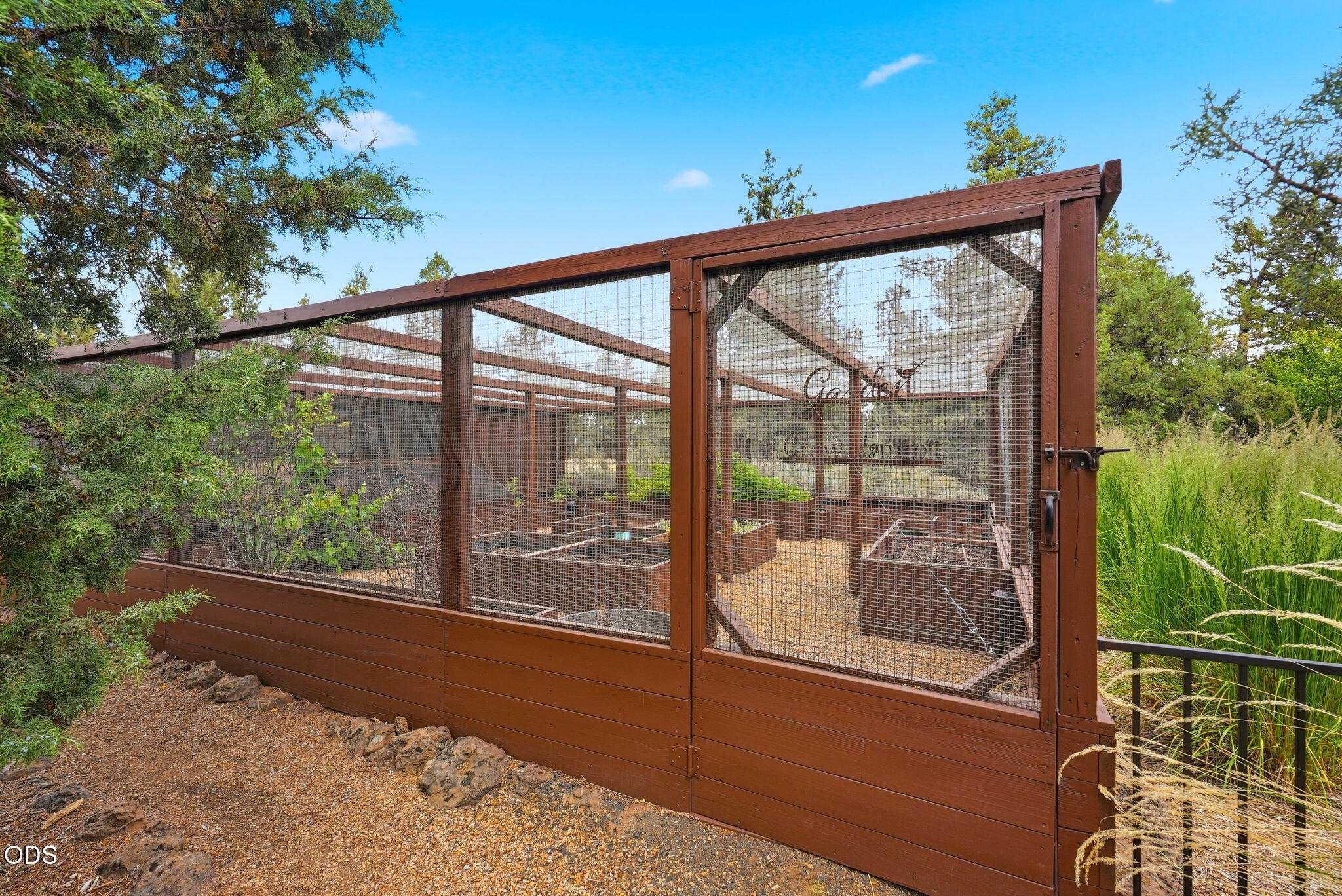 67295 Gist Road Bend, OR 97703 - Photo 41 of 57