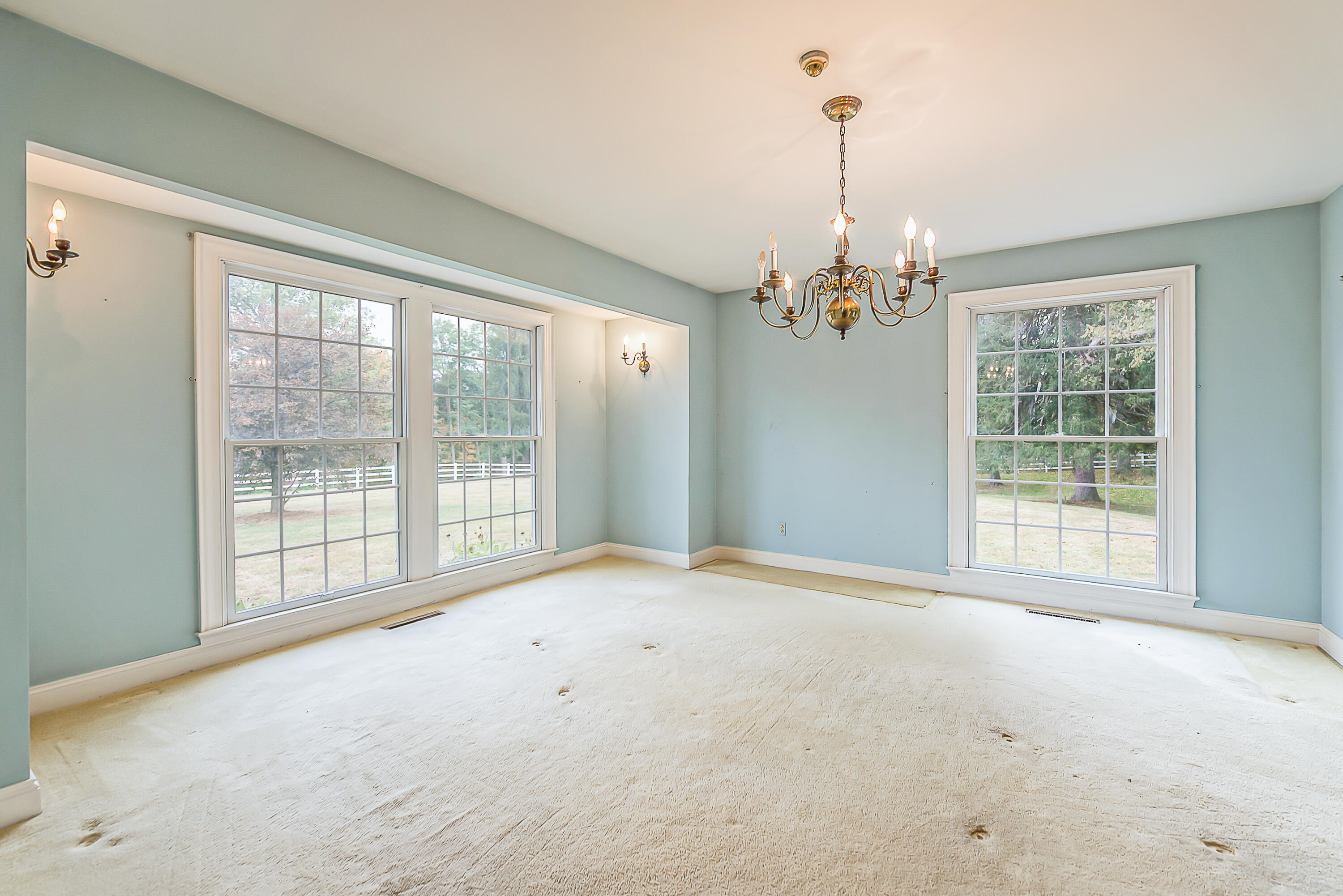 8044 Dexter-Pinckney Road Dexter, MI 48130 - Photo 15 of 67 DSC_2283