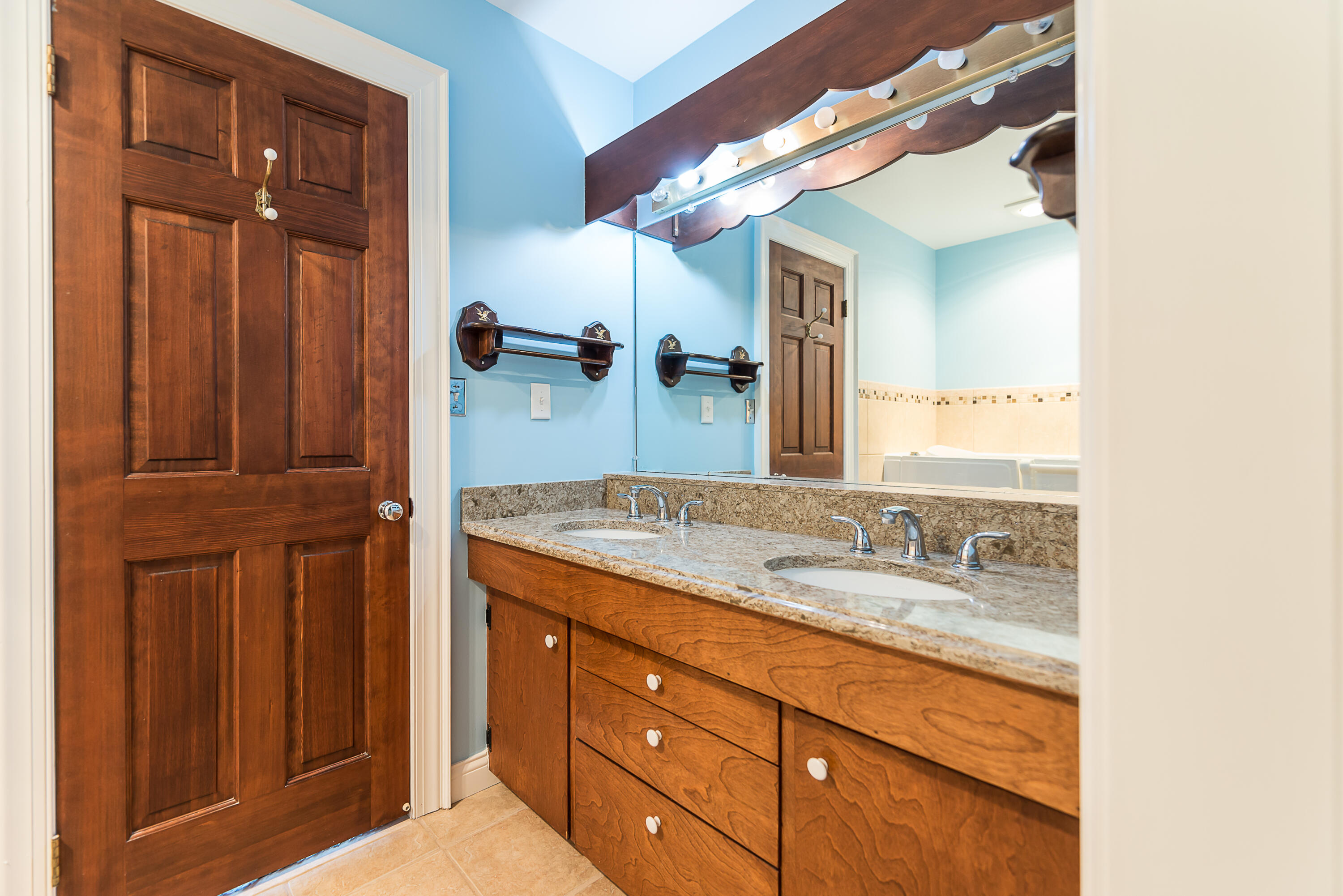 8044 Dexter-Pinckney Road Dexter, MI 48130 - Photo 27 of 67 DSC_2510