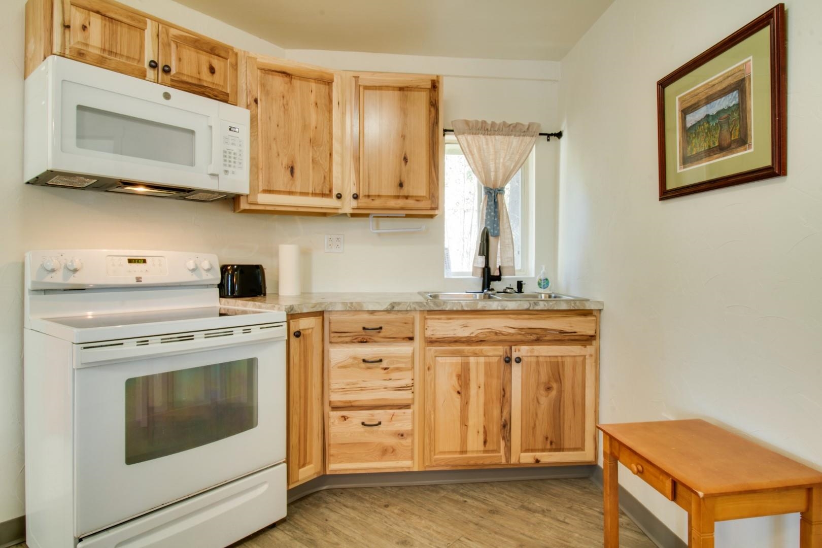2305 East Oregon Road Elk, WA 99009 - Photo 7 of 26