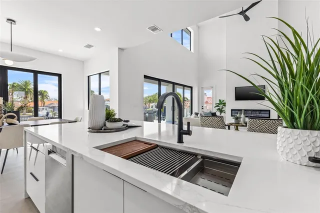 $4,950,000 | 1954 Iowa Avenue Northeast, St. Petersburg, FL 33703