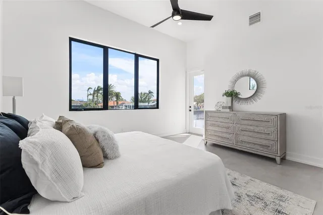 $4,950,000 | 1954 Iowa Avenue Northeast, St. Petersburg, FL 33703