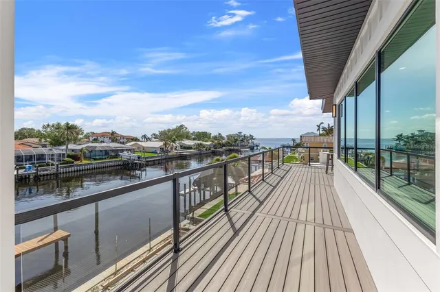 $4,950,000 | 1954 Iowa Avenue Northeast, St. Petersburg, FL 33703