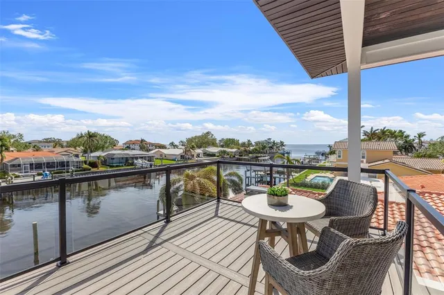 $4,950,000 | 1954 Iowa Avenue Northeast, St. Petersburg, FL 33703