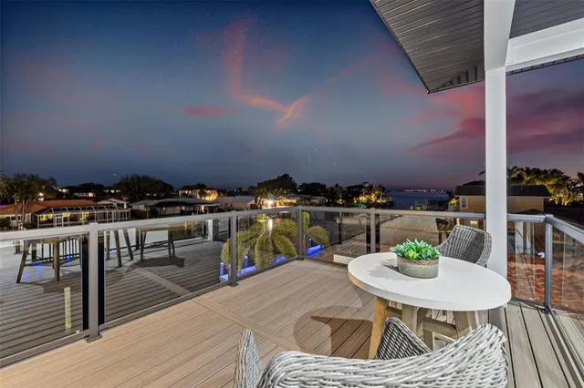 $4,950,000 | 1954 Iowa Avenue Northeast, St. Petersburg, FL 33703