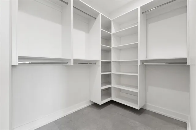 $4,950,000 | 1954 Iowa Avenue Northeast, St. Petersburg, FL 33703