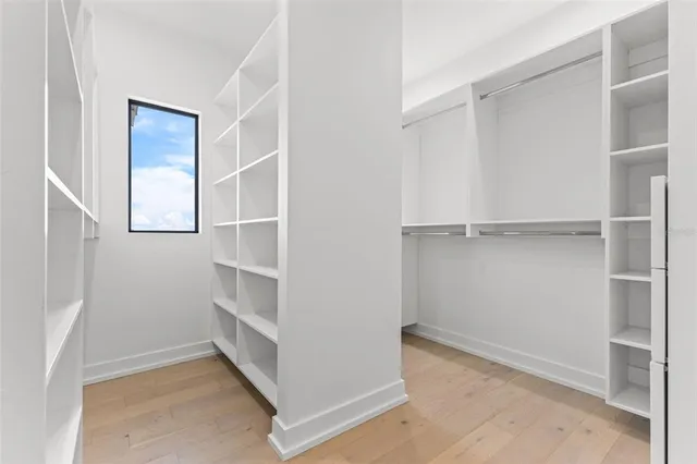 $4,950,000 | 1954 Iowa Avenue Northeast, St. Petersburg, FL 33703