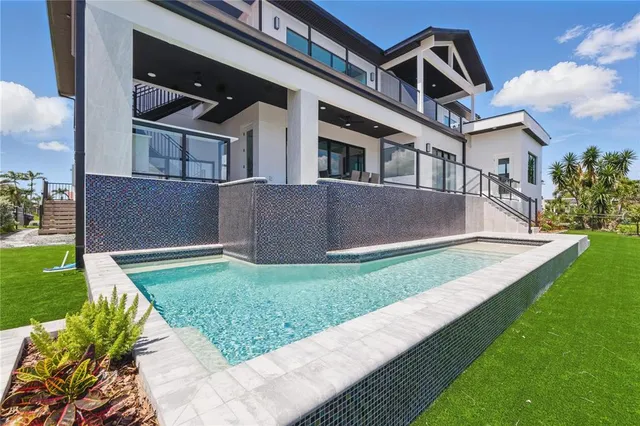 $4,950,000 | 1954 Iowa Avenue Northeast, St. Petersburg, FL 33703