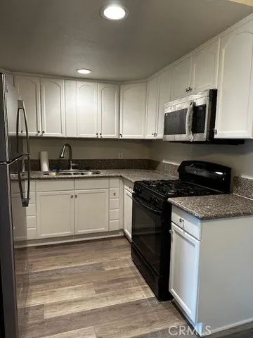 $2,500 | 509 East Central Avenue, Unit 6, Hemet, CA 92543