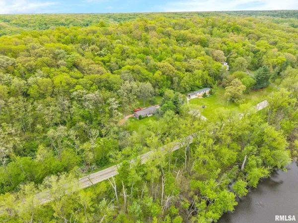$200,000 | 424 Highway 26, Lacon, IL 61540