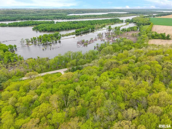 $200,000 | 424 Highway 26, Lacon, IL 61540