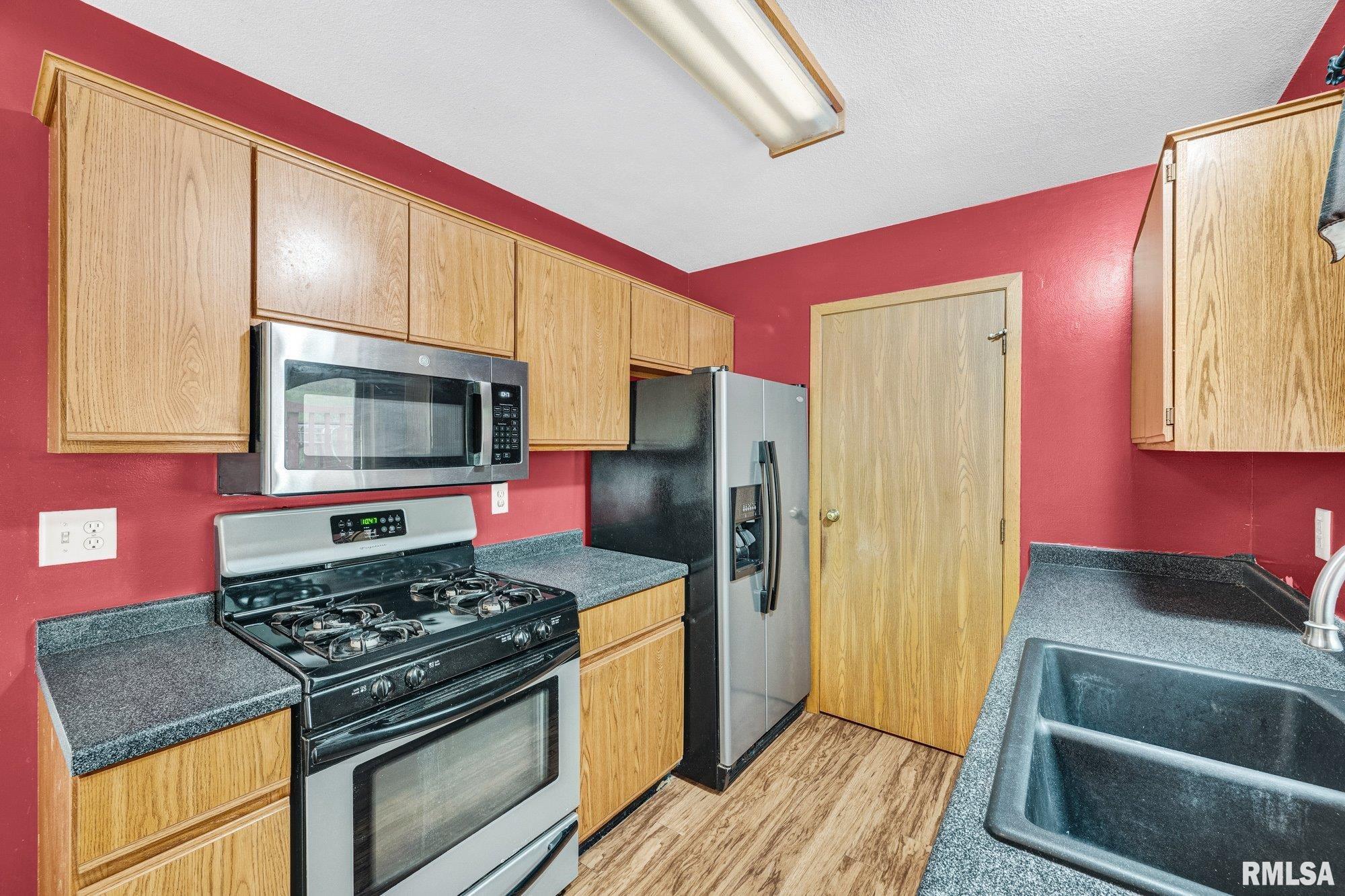 424 Highway 26 Lacon, IL 61540 - Photo 8 of 40