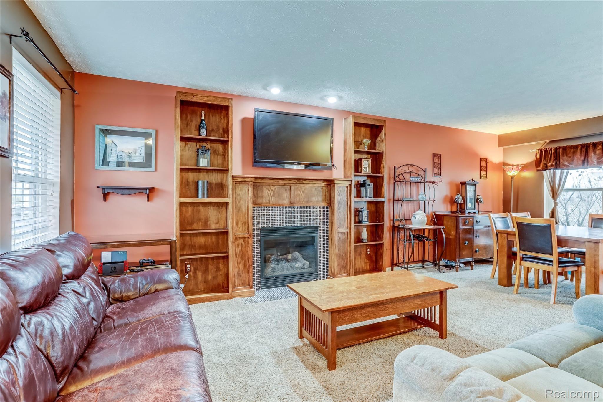 774 Dewars Street Howell, MI 48843 - Photo 6 of 24 774 Dewars St Howell, MI -3-FULL.jpg