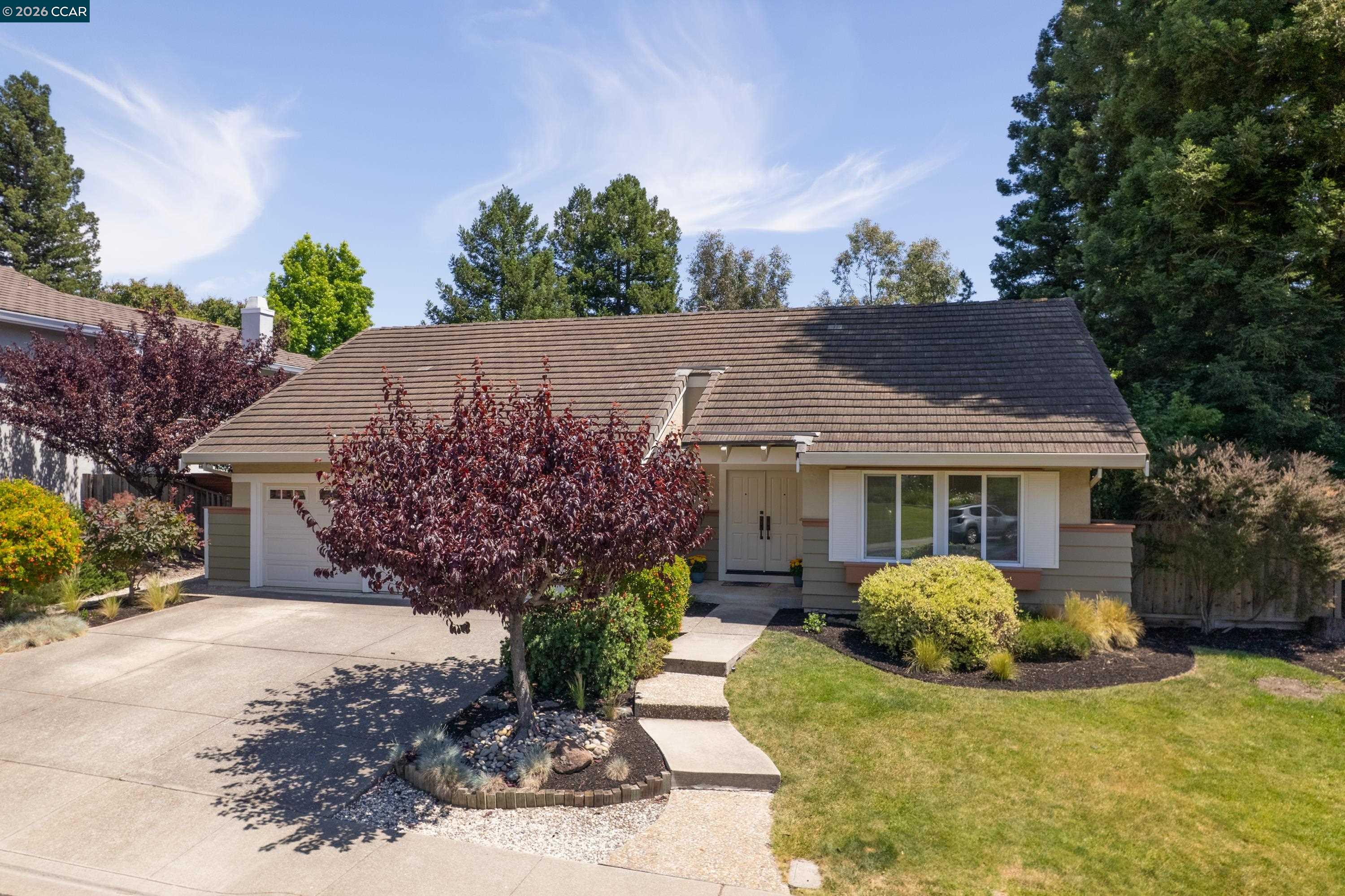 87 Lone Pine Court San Ramon, CA 94582 - Photo 4 of 54
