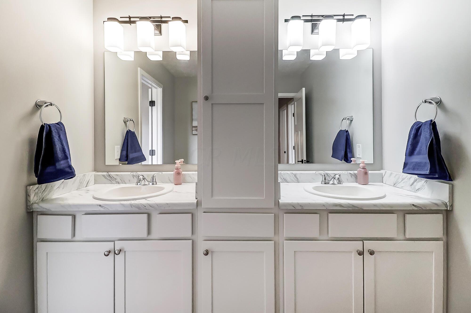 14295 Perfect Road Sunbury, OH 43074 - Photo 41 of 72 Common Bathroom