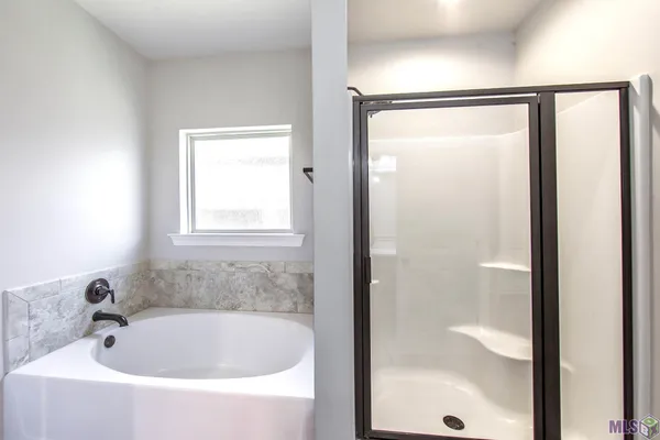 $289,500 | 200 Kingswood Avenue, Thibodaux, LA 70301