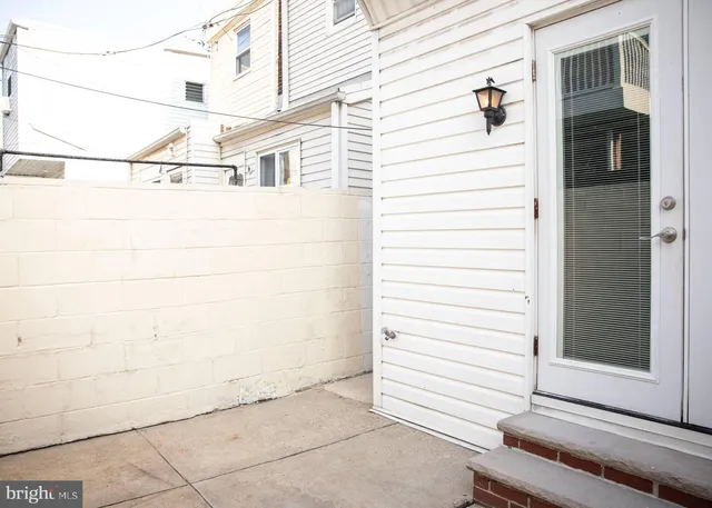 $1,900 | 345 Fitzgerald Street, Philadelphia, PA 19148