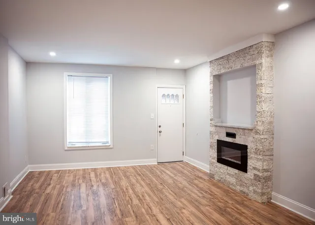 $1,900 | 345 Fitzgerald Street, Philadelphia, PA 19148