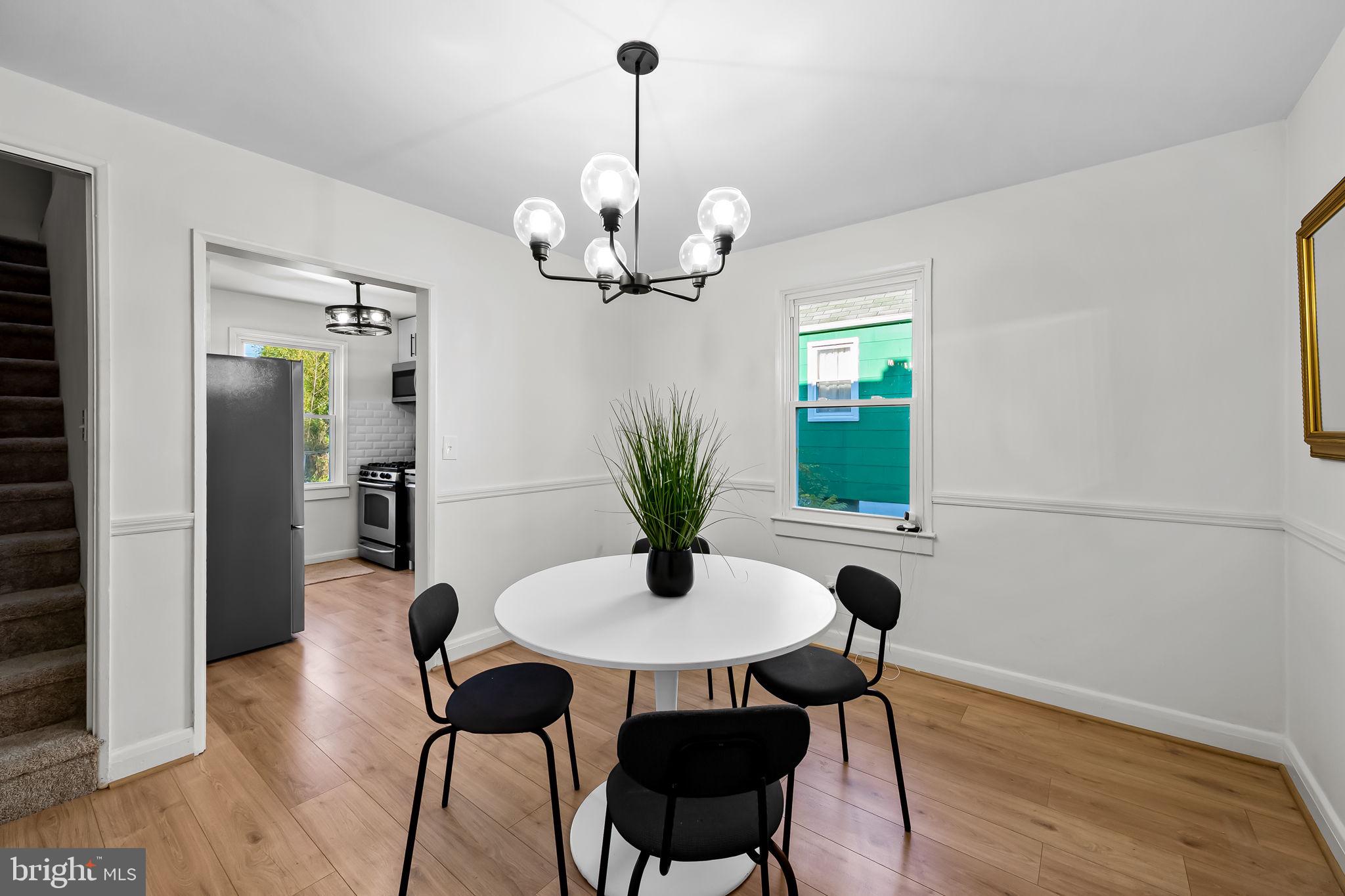 2511 Wentworth Road Baltimore, MD 21234 - Photo 8 of 30 Dining Room