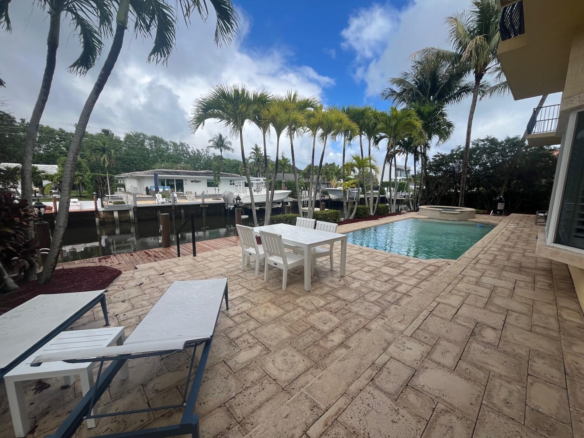 2221 Northeast 48th Court Lighthouse Point, FL 33064 - Photo 59 of 81 363eb2a8-c699-4f1b-ad2f-79b6f19bbf17