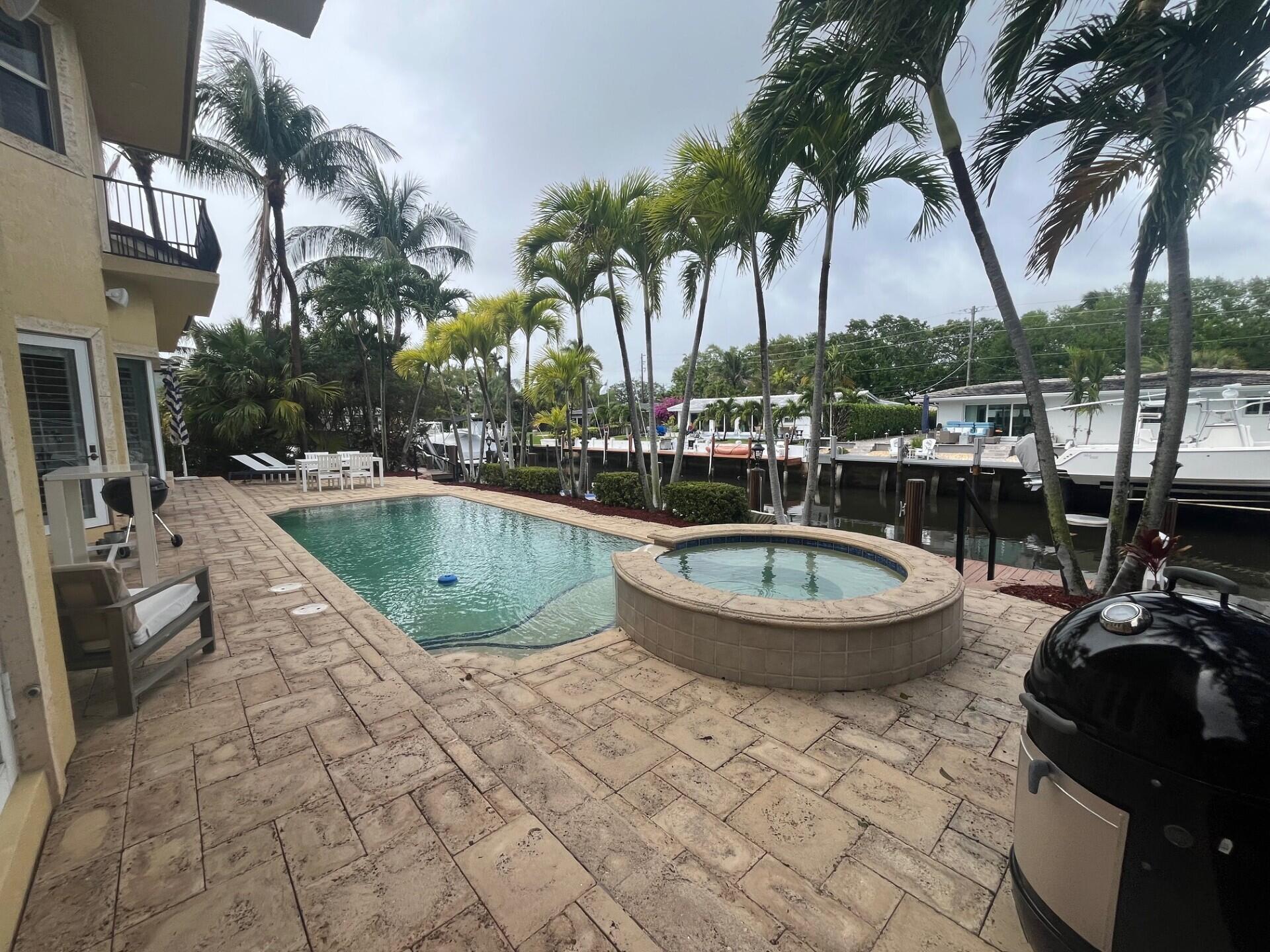 2221 Northeast 48th Court Lighthouse Point, FL 33064 - Photo 60 of 81 312fee88-2b7d-426f-b25c-65e11aceb277