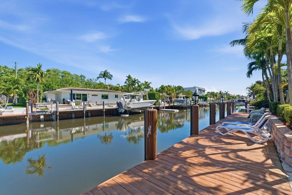 2221 Northeast 48th Court Lighthouse Point, FL 33064 - Photo 62 of 81 Canal View