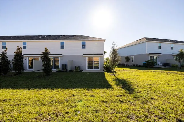 $2,095 | 7609 Waterscape Drive, Groveland, FL 34736