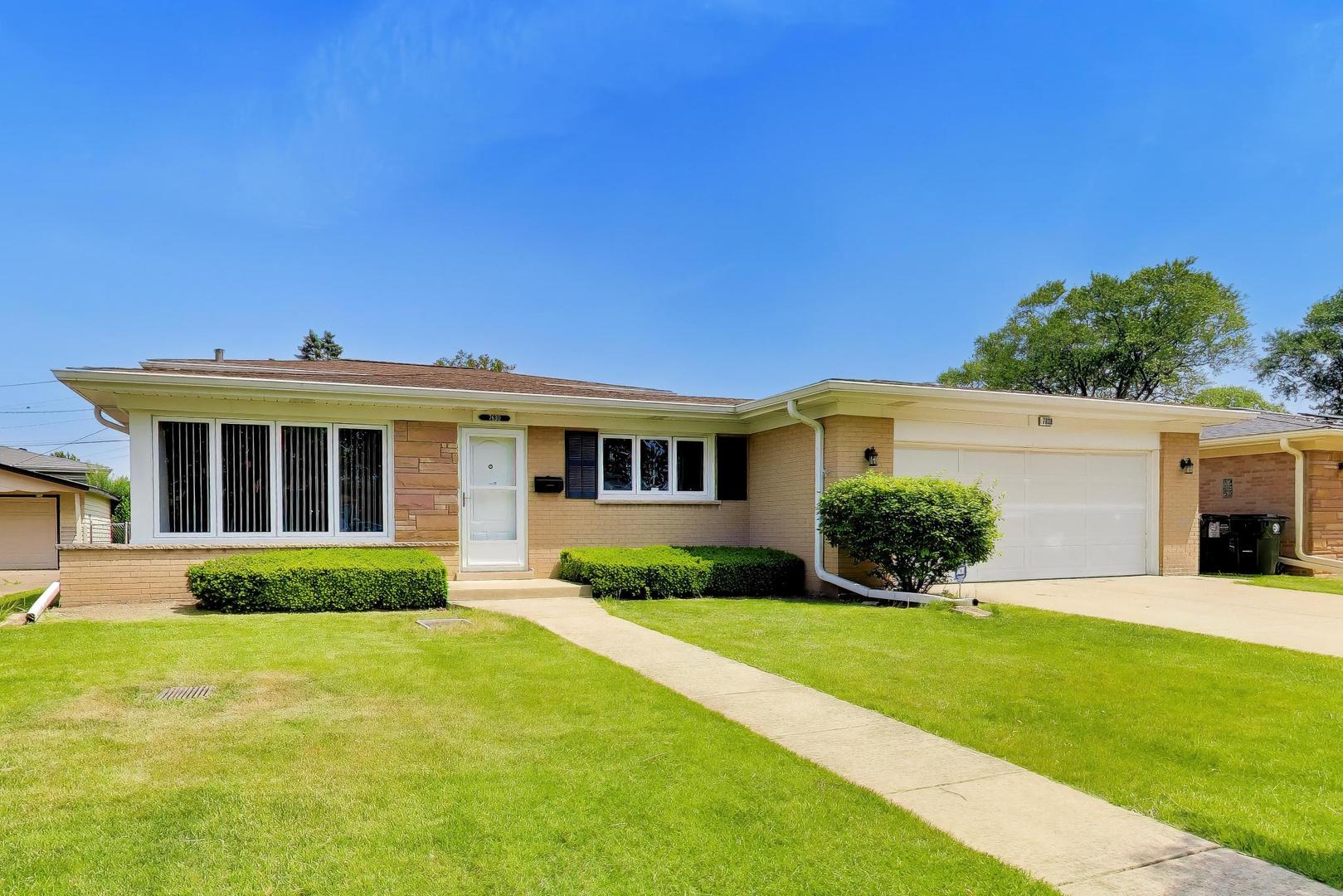 7630 Beckwith Road Morton Grove, IL 60053 - Photo 2 of 37