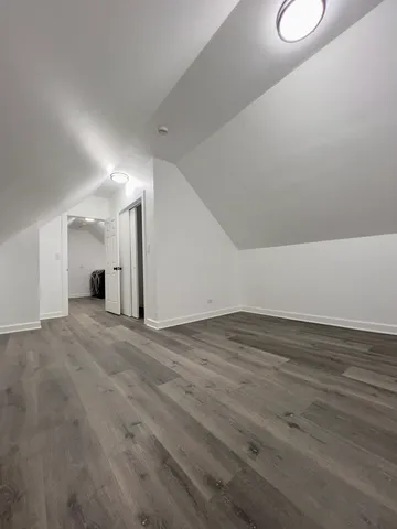 $2,350 | 4537 South Hermitage Avenue, Unit 2R, Chicago, IL 60609