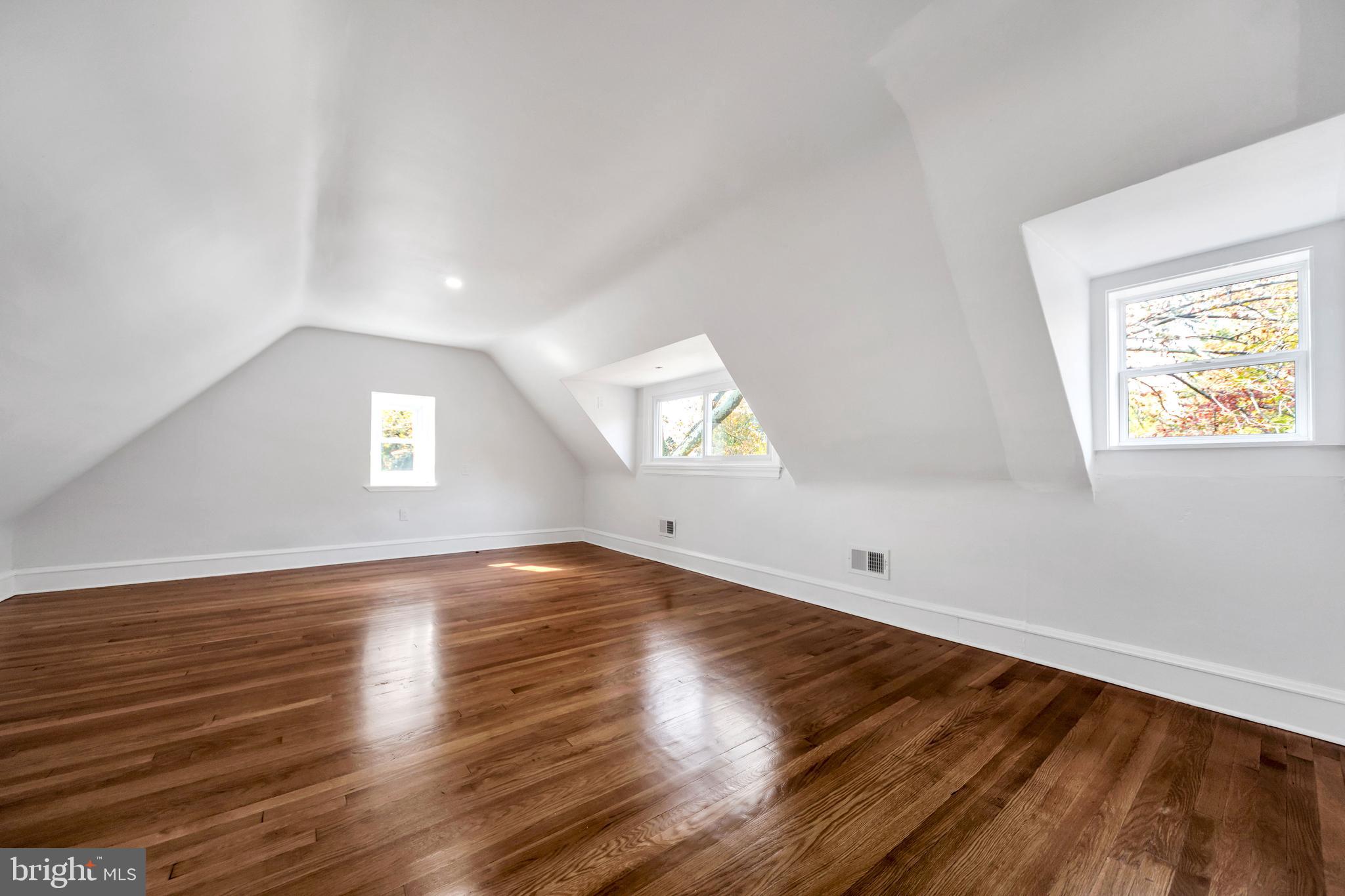 6010 Avonhoe Road Philadelphia, PA 19138 - Photo 43 of 59 Gallery Image 43