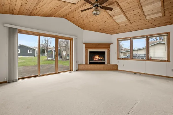 $260,000 | 2813 Elm Street North, Fargo, ND 58102