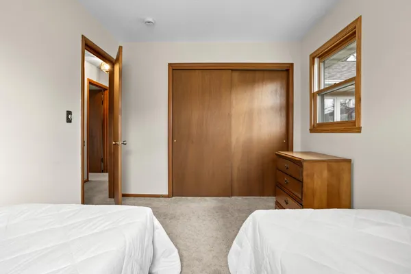 $260,000 | 2813 Elm Street North, Fargo, ND 58102