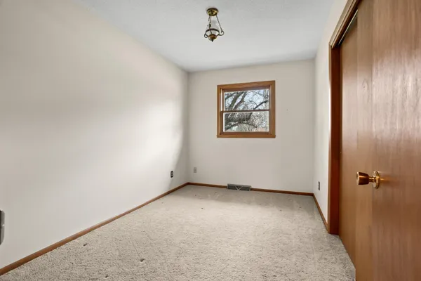 $260,000 | 2813 Elm Street North, Fargo, ND 58102
